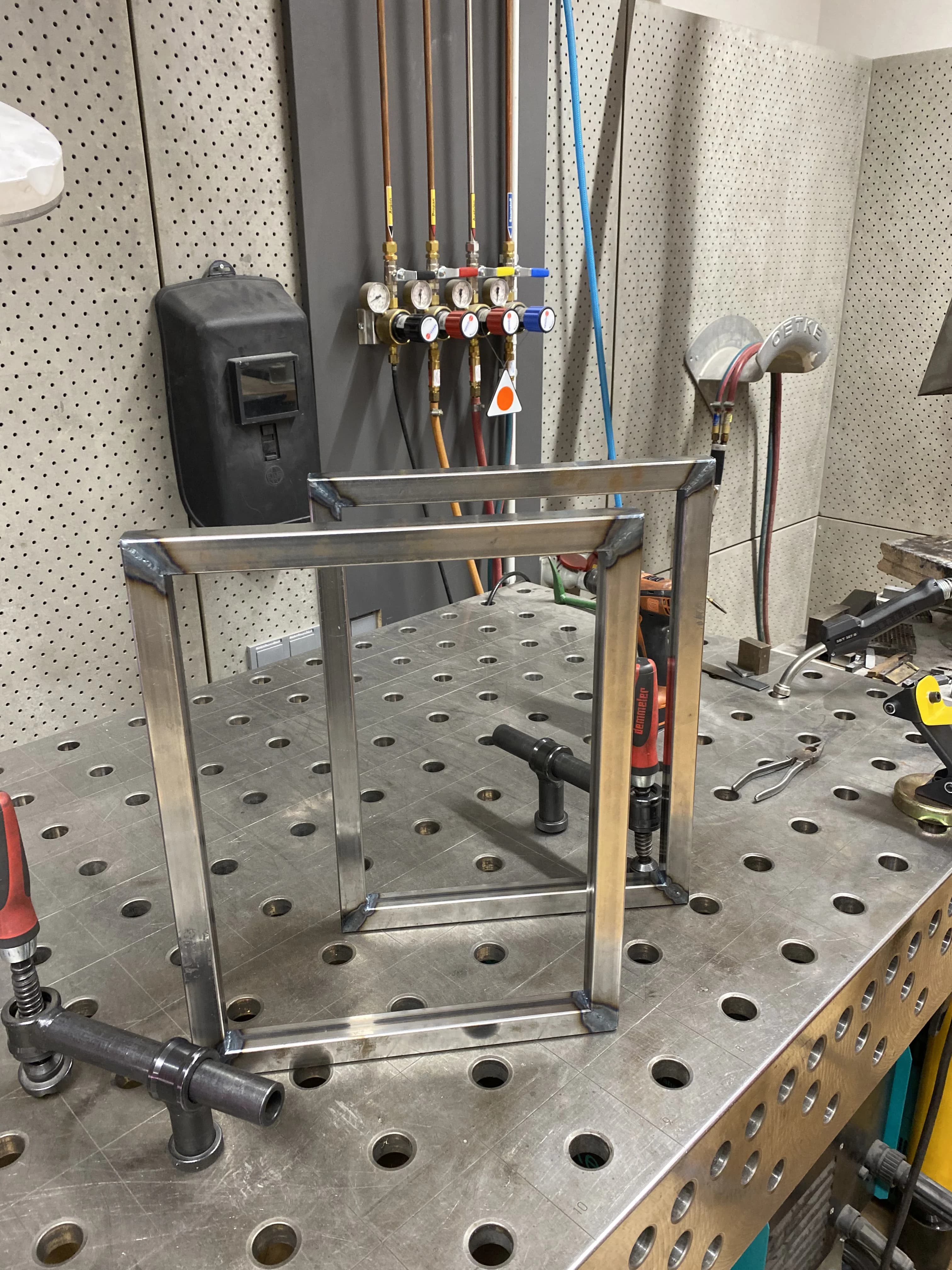 Emil Vorbrugg - Metal detail work